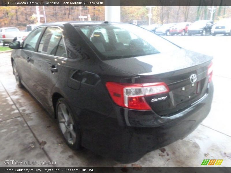Attitude Black Metallic / Black/Ash 2012 Toyota Camry SE