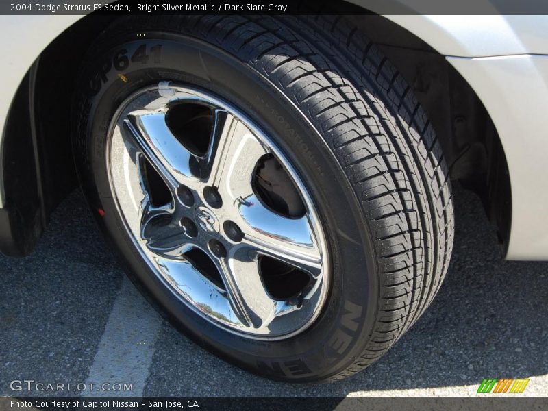 Bright Silver Metallic / Dark Slate Gray 2004 Dodge Stratus ES Sedan