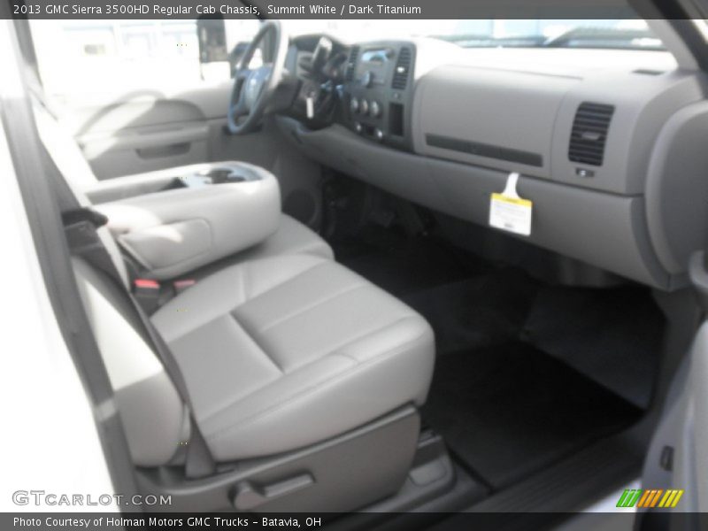 Summit White / Dark Titanium 2013 GMC Sierra 3500HD Regular Cab Chassis