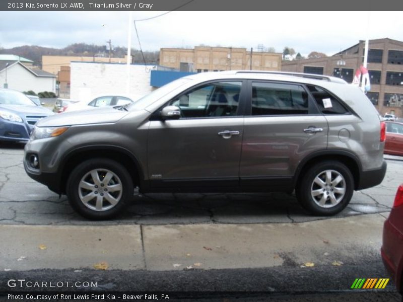 Titanium Silver / Gray 2013 Kia Sorento LX AWD