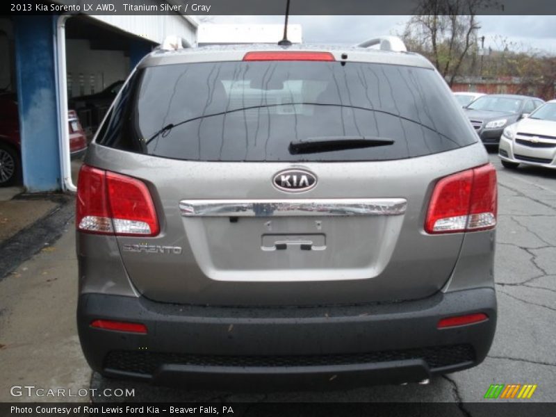 Titanium Silver / Gray 2013 Kia Sorento LX AWD