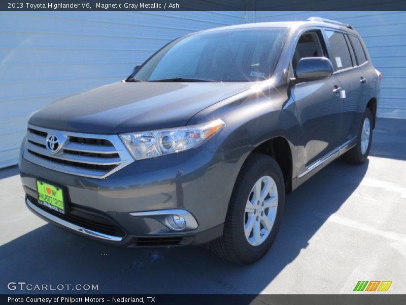Magnetic Gray Metallic / Ash 2013 Toyota Highlander V6