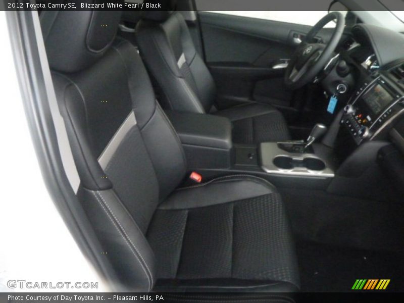 Blizzard White Pearl / Black 2012 Toyota Camry SE