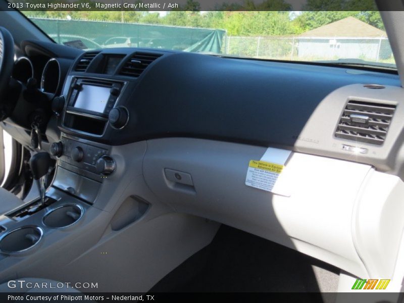 Magnetic Gray Metallic / Ash 2013 Toyota Highlander V6