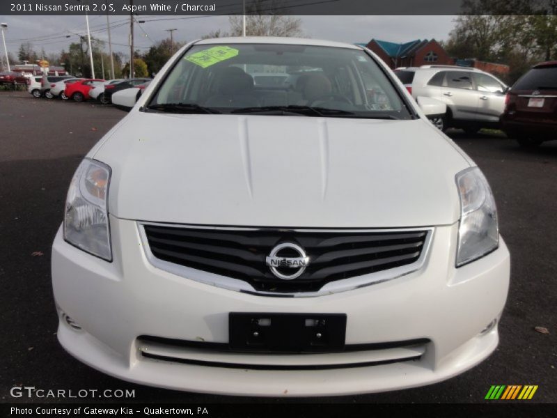 Aspen White / Charcoal 2011 Nissan Sentra 2.0 S