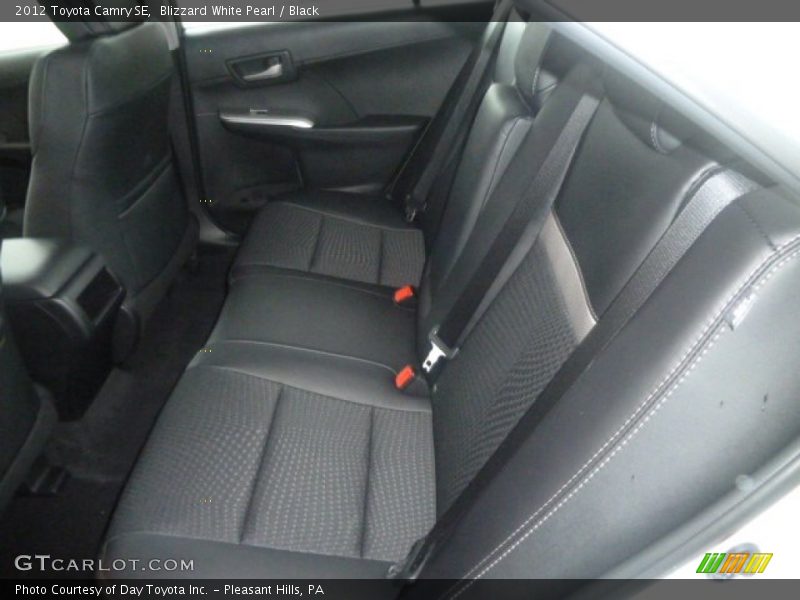 Blizzard White Pearl / Black 2012 Toyota Camry SE