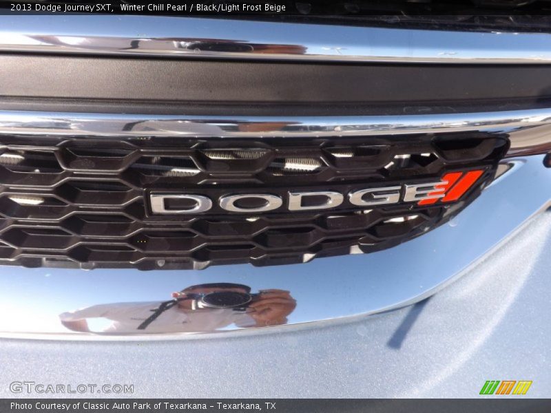 Winter Chill Pearl / Black/Light Frost Beige 2013 Dodge Journey SXT