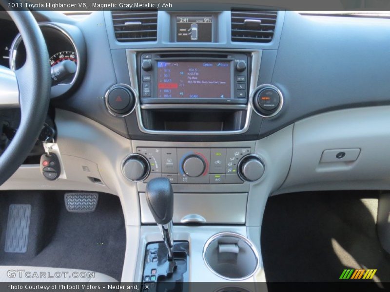 Magnetic Gray Metallic / Ash 2013 Toyota Highlander V6