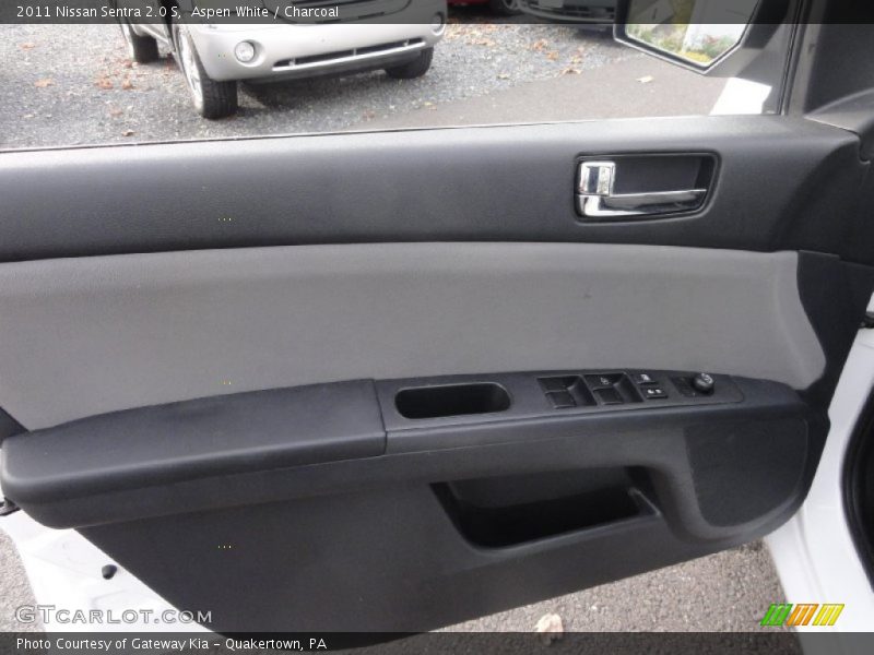 Aspen White / Charcoal 2011 Nissan Sentra 2.0 S