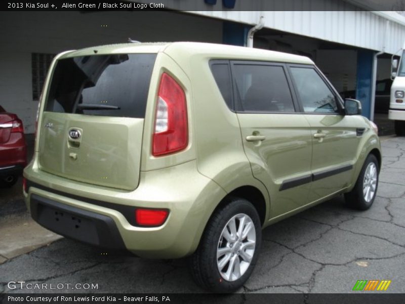 Alien Green / Black Soul Logo Cloth 2013 Kia Soul +