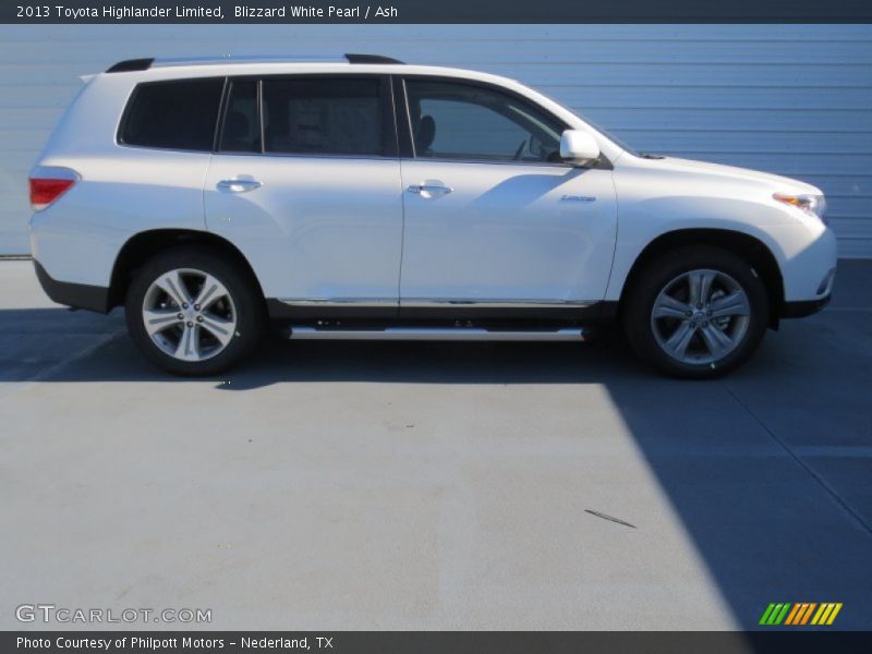Blizzard White Pearl / Ash 2013 Toyota Highlander Limited