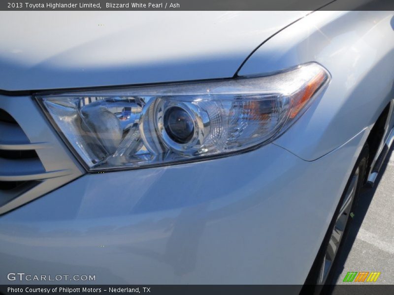 Blizzard White Pearl / Ash 2013 Toyota Highlander Limited