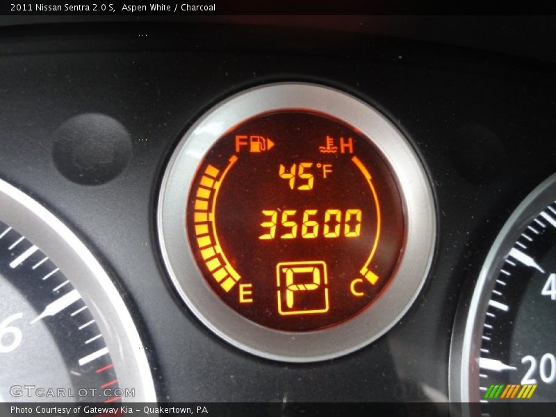 Aspen White / Charcoal 2011 Nissan Sentra 2.0 S