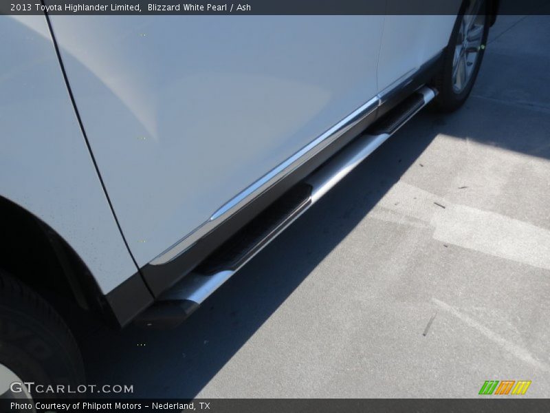 Blizzard White Pearl / Ash 2013 Toyota Highlander Limited