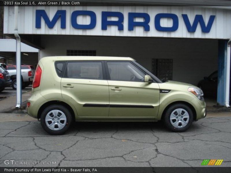 Alien Green / Black Cloth 2013 Kia Soul 1.6