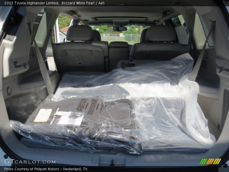 Blizzard White Pearl / Ash 2013 Toyota Highlander Limited