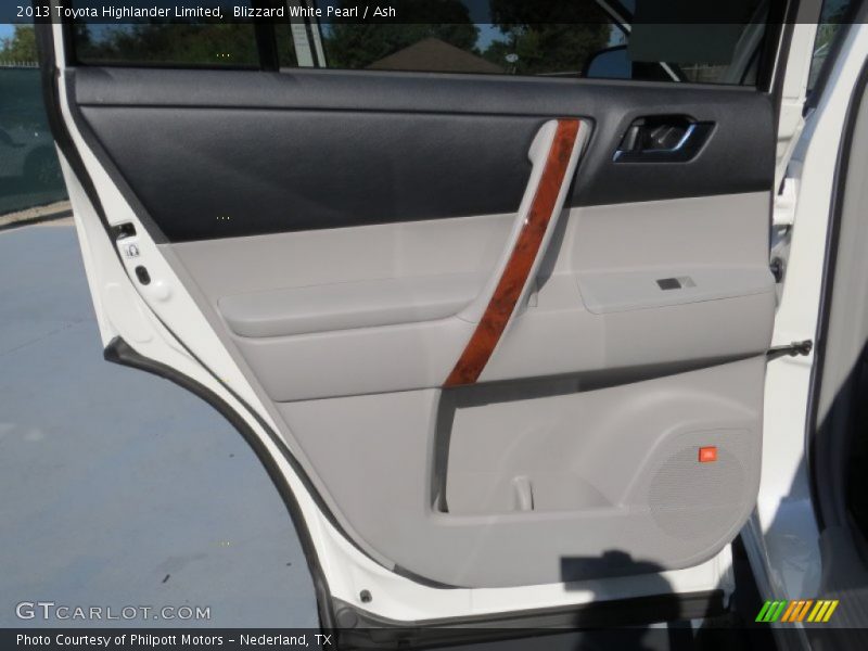 Blizzard White Pearl / Ash 2013 Toyota Highlander Limited