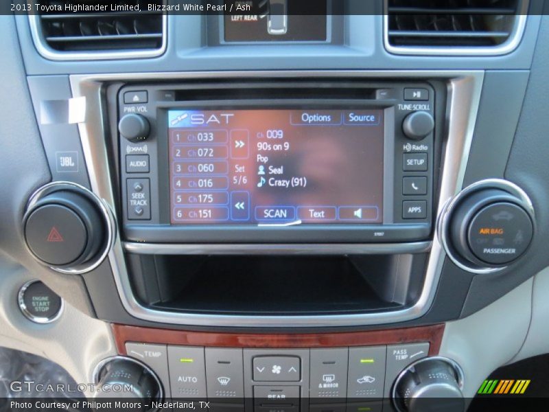 Blizzard White Pearl / Ash 2013 Toyota Highlander Limited