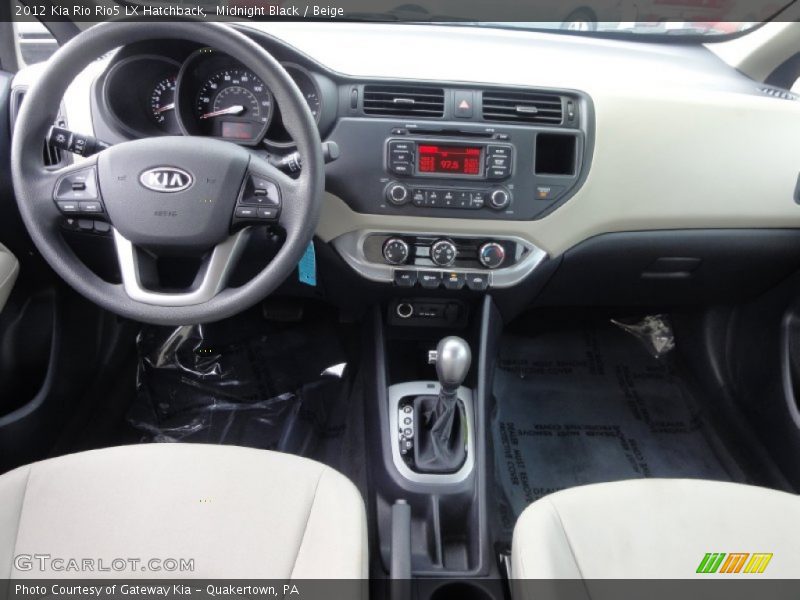 Midnight Black / Beige 2012 Kia Rio Rio5 LX Hatchback