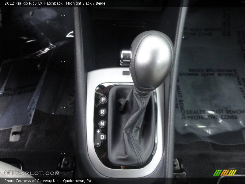 Midnight Black / Beige 2012 Kia Rio Rio5 LX Hatchback