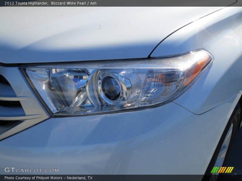 Blizzard White Pearl / Ash 2013 Toyota Highlander