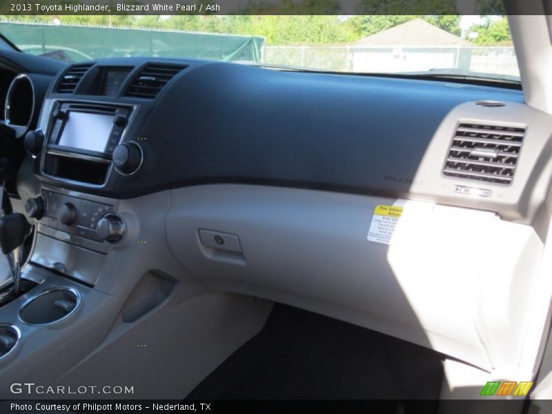 Blizzard White Pearl / Ash 2013 Toyota Highlander