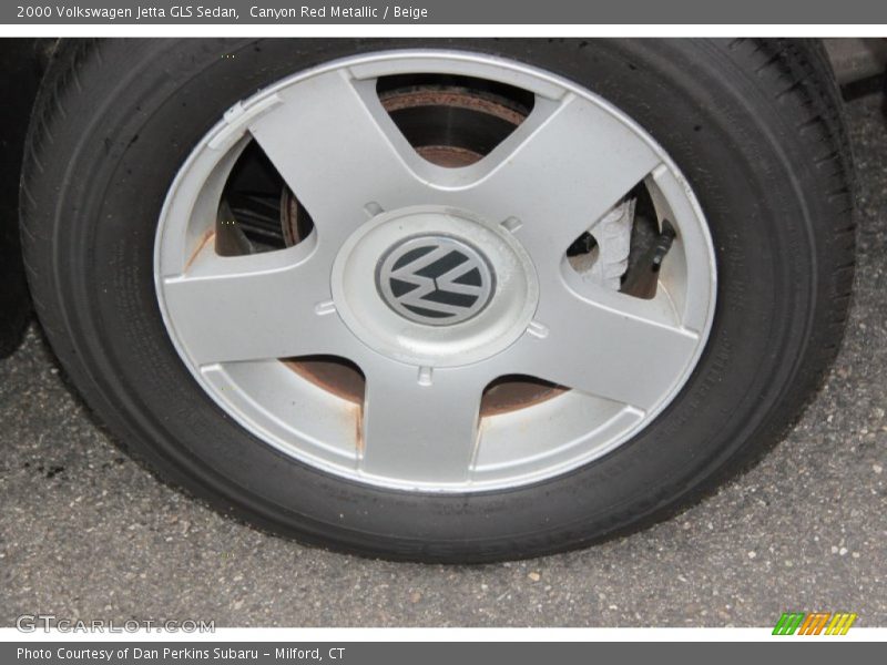 Canyon Red Metallic / Beige 2000 Volkswagen Jetta GLS Sedan