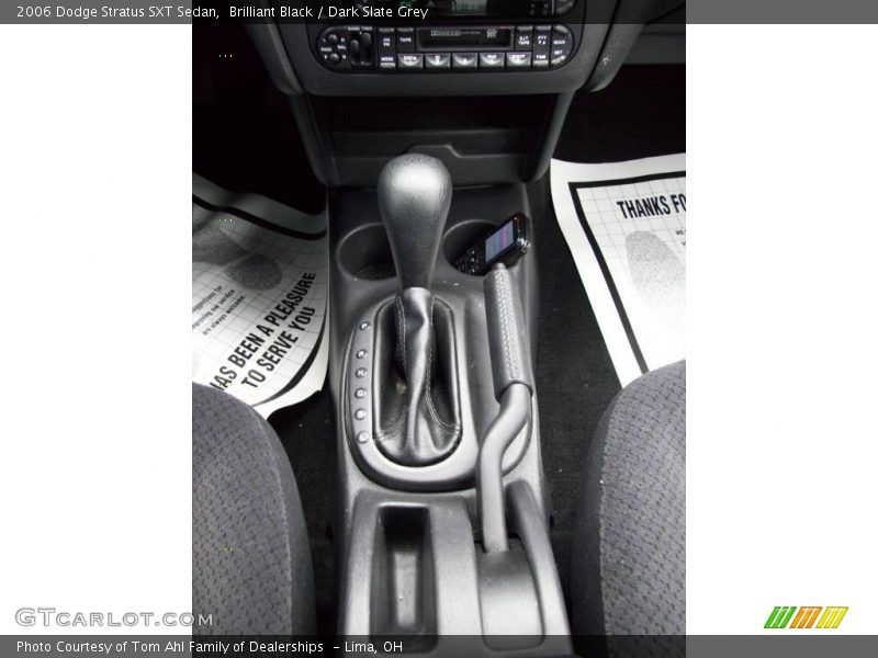 Brilliant Black / Dark Slate Grey 2006 Dodge Stratus SXT Sedan