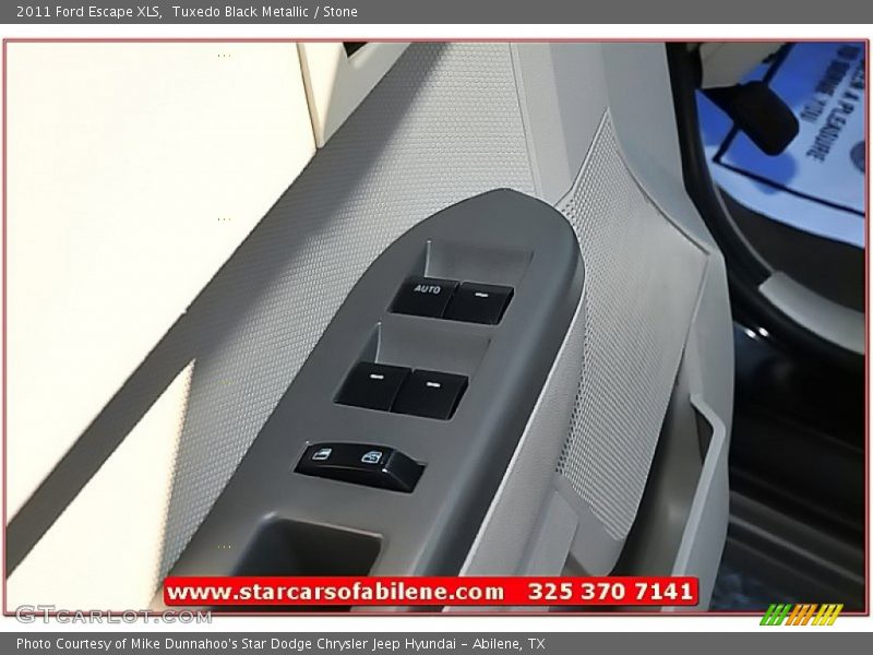 Tuxedo Black Metallic / Stone 2011 Ford Escape XLS