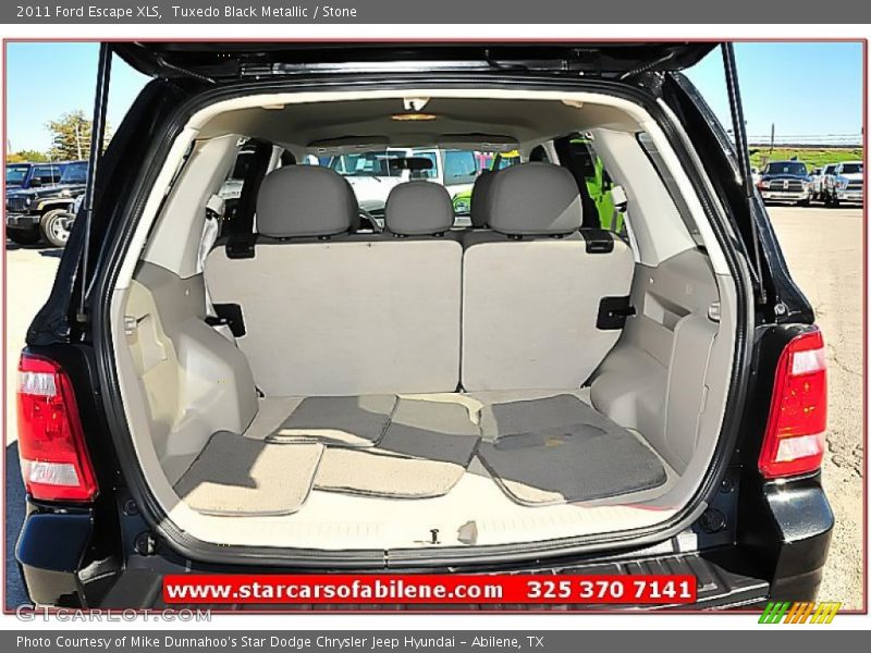 Tuxedo Black Metallic / Stone 2011 Ford Escape XLS