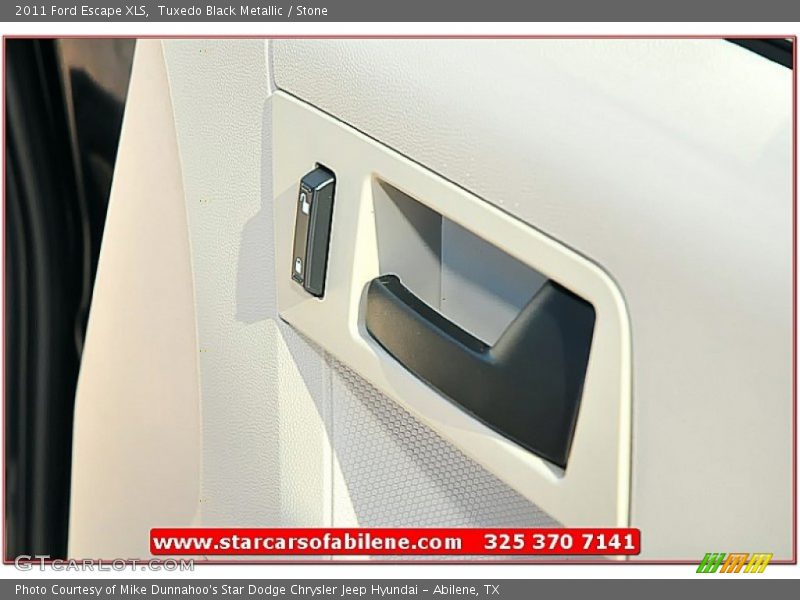 Tuxedo Black Metallic / Stone 2011 Ford Escape XLS