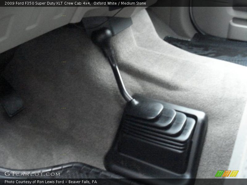 Oxford White / Medium Stone 2009 Ford F350 Super Duty XLT Crew Cab 4x4