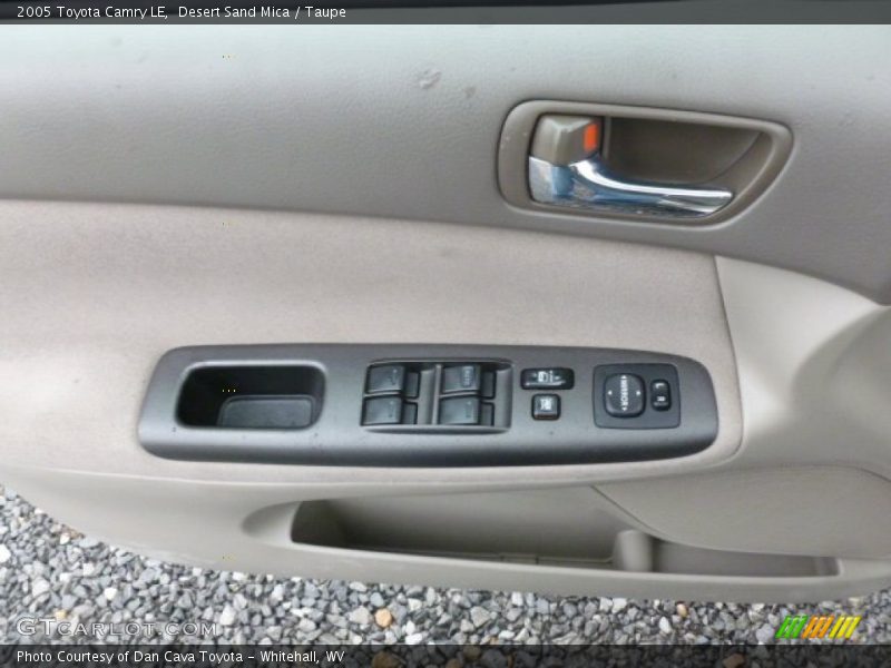 Controls of 2005 Camry LE