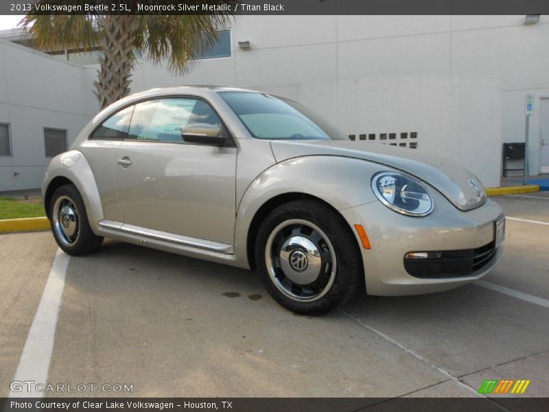 Moonrock Silver Metallic / Titan Black 2013 Volkswagen Beetle 2.5L