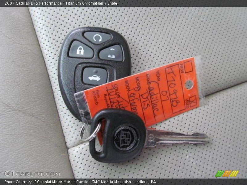 Titanium ChromaFlair / Shale 2007 Cadillac DTS Performance