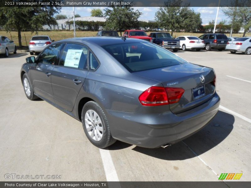 Platinum Gray Metallic / Titan Black 2013 Volkswagen Passat 2.5L S