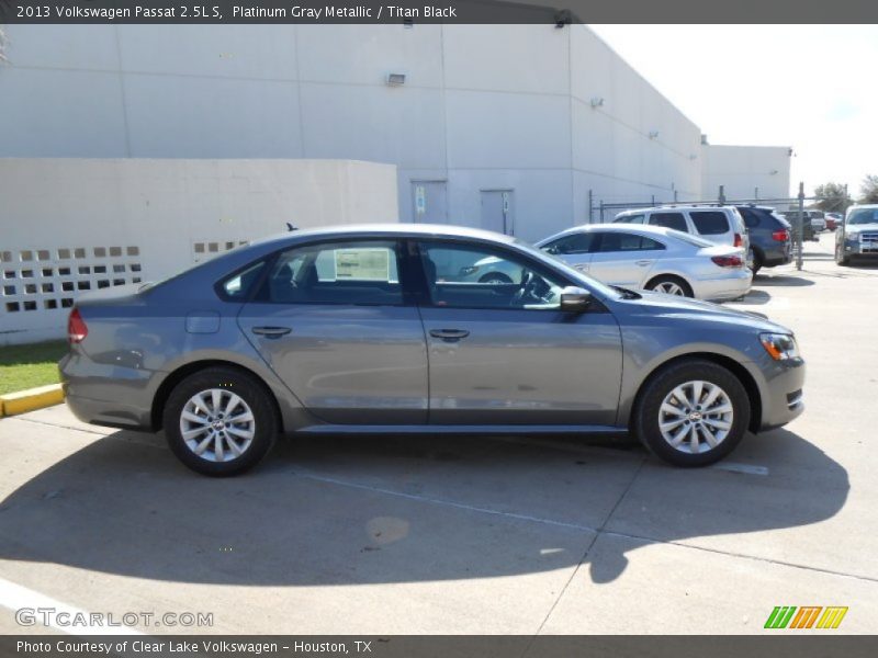 Platinum Gray Metallic / Titan Black 2013 Volkswagen Passat 2.5L S