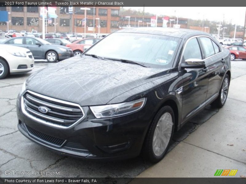 Tuxedo Black Metallic / Charcoal Black 2013 Ford Taurus Limited