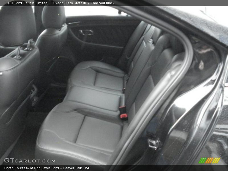 Tuxedo Black Metallic / Charcoal Black 2013 Ford Taurus Limited