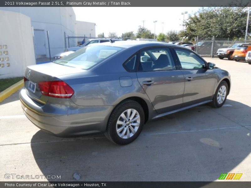 Platinum Gray Metallic / Titan Black 2013 Volkswagen Passat 2.5L S