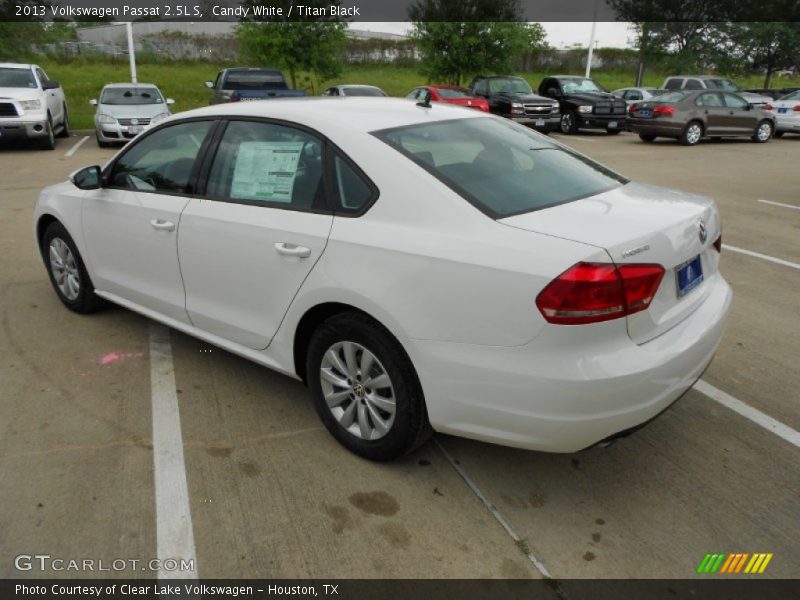 Candy White / Titan Black 2013 Volkswagen Passat 2.5L S