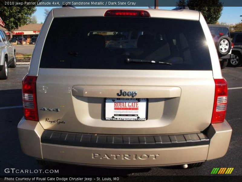 Light Sandstone Metallic / Dark Slate Gray 2010 Jeep Patriot Latitude 4x4