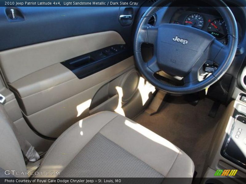 Light Sandstone Metallic / Dark Slate Gray 2010 Jeep Patriot Latitude 4x4