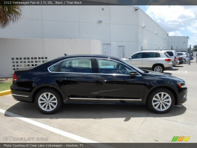 Black / Titan Black 2013 Volkswagen Passat 2.5L SEL