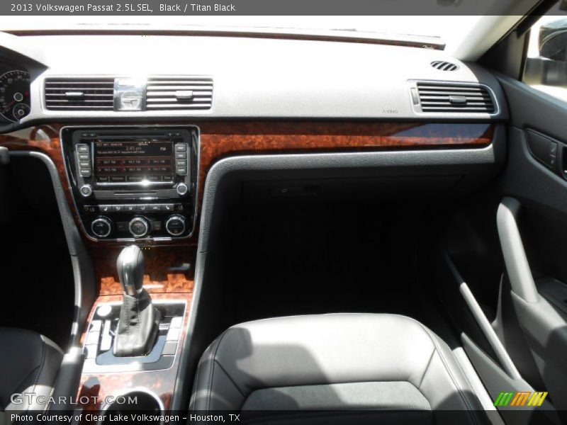 Black / Titan Black 2013 Volkswagen Passat 2.5L SEL