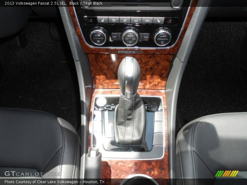 Black / Titan Black 2013 Volkswagen Passat 2.5L SEL