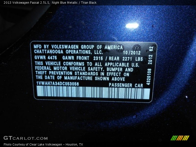 Night Blue Metallic / Titan Black 2013 Volkswagen Passat 2.5L S