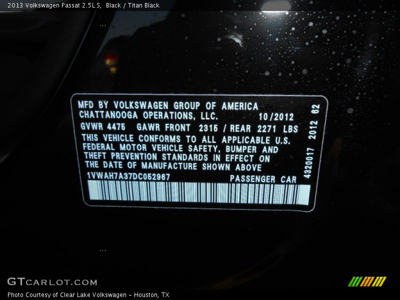 Black / Titan Black 2013 Volkswagen Passat 2.5L S