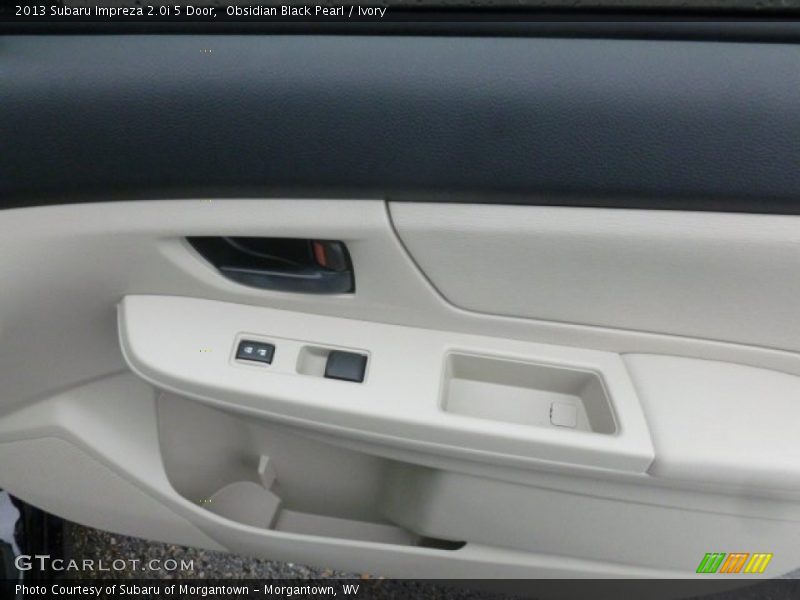 Obsidian Black Pearl / Ivory 2013 Subaru Impreza 2.0i 5 Door