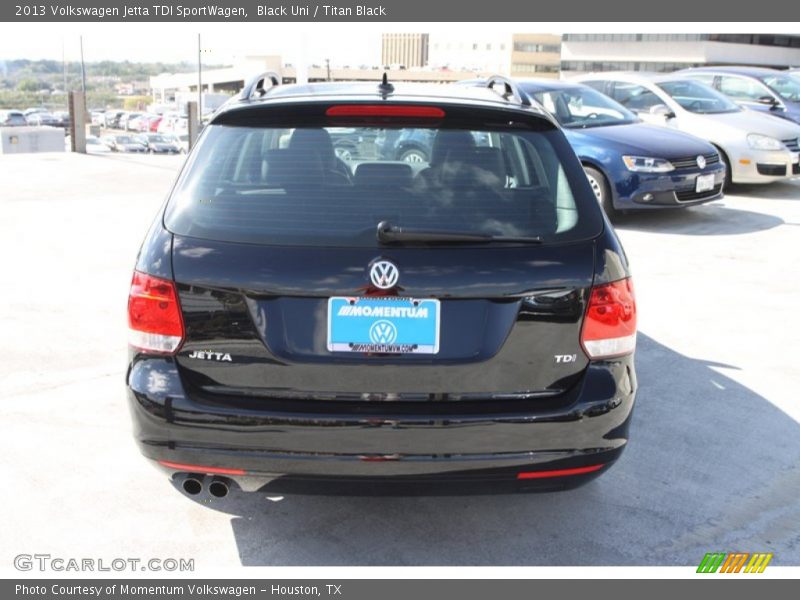 Black Uni / Titan Black 2013 Volkswagen Jetta TDI SportWagen